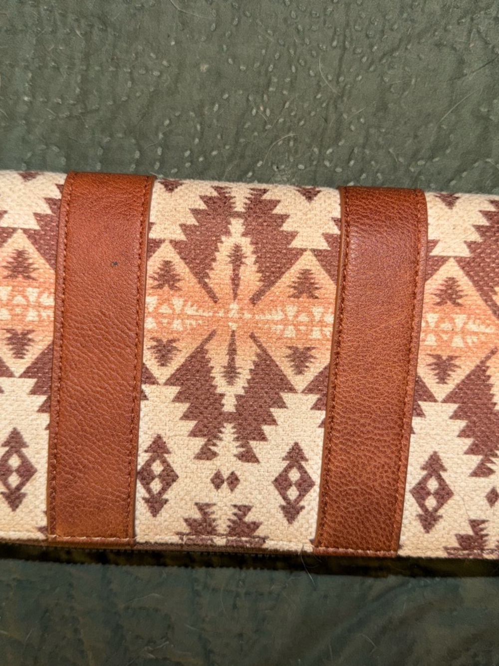 Wrangler Aztec Tote with Matching Wallet in Tan and Brown - Picture 6 of 9